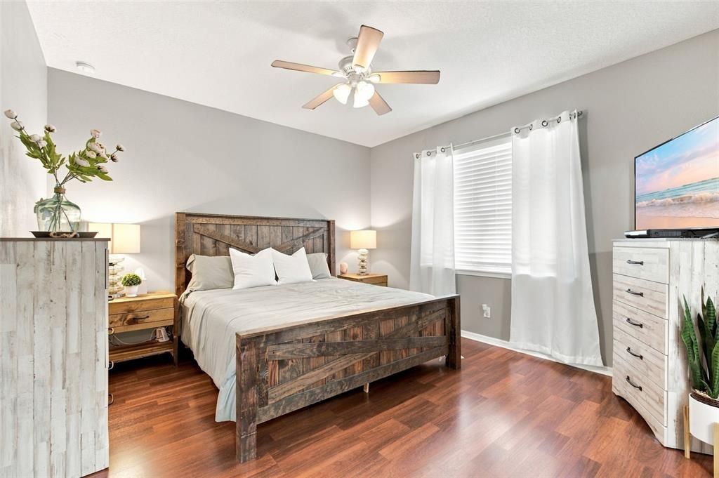 For Sale: $420,000 (3 beds, 2 baths, 1700 Square Feet)