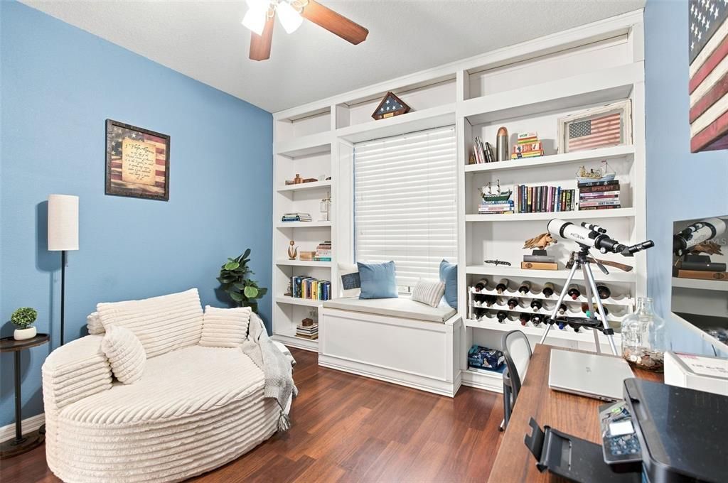 For Sale: $420,000 (3 beds, 2 baths, 1700 Square Feet)