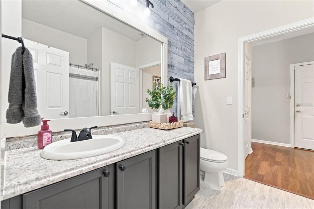 For Sale: $420,000 (3 beds, 2 baths, 1700 Square Feet)
