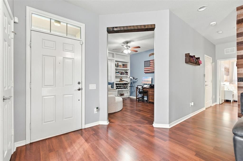 For Sale: $420,000 (3 beds, 2 baths, 1700 Square Feet)