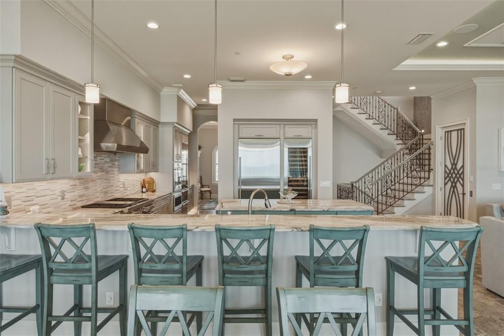 For Sale: $5,350,000 (6 beds, 5 baths, 6869 Square Feet)