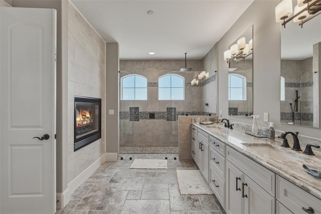 For Sale: $5,350,000 (6 beds, 5 baths, 6869 Square Feet)