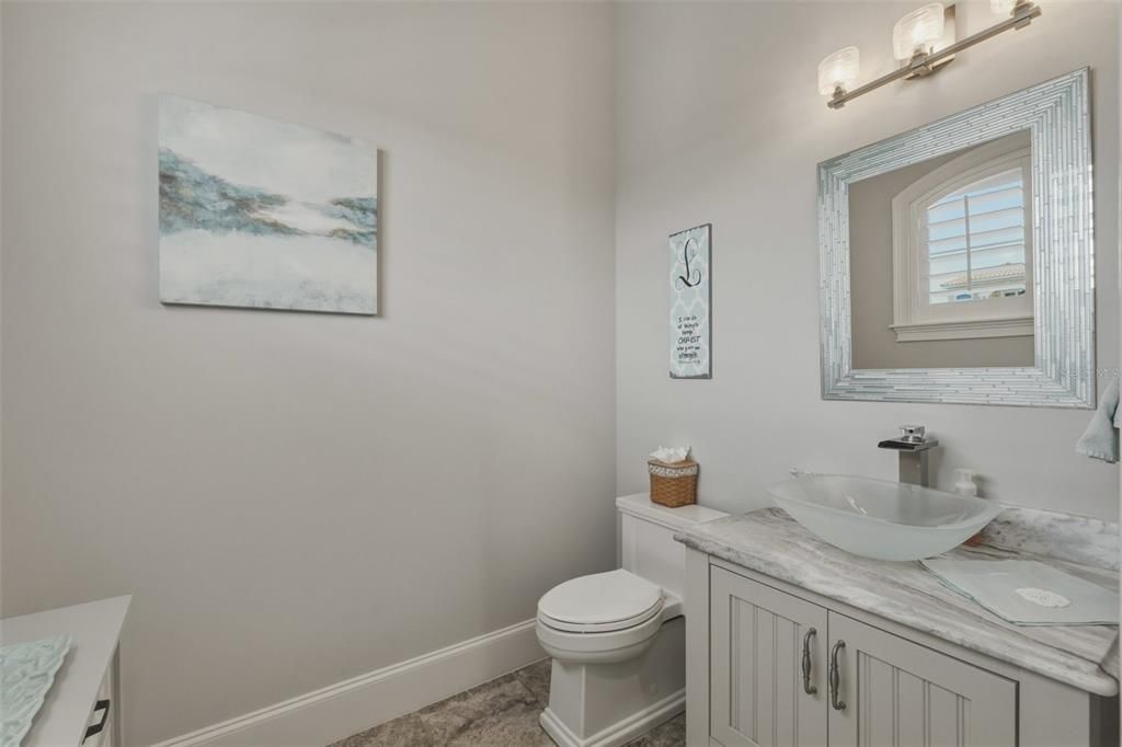 For Sale: $5,350,000 (6 beds, 5 baths, 6869 Square Feet)