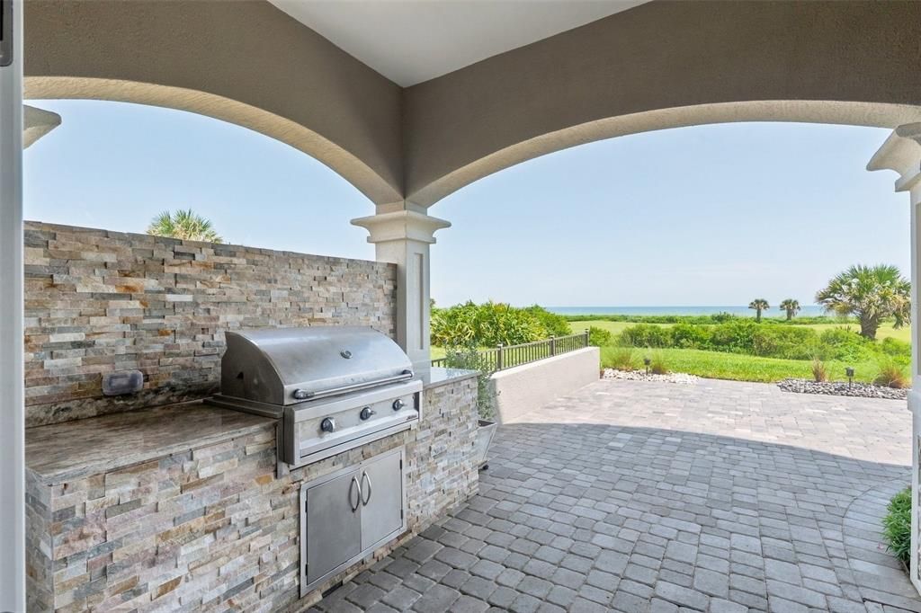 For Sale: $5,350,000 (6 beds, 5 baths, 6869 Square Feet)