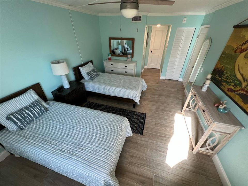 For Rent: $4,800 (2 beds, 2 baths, 1315 Square Feet)