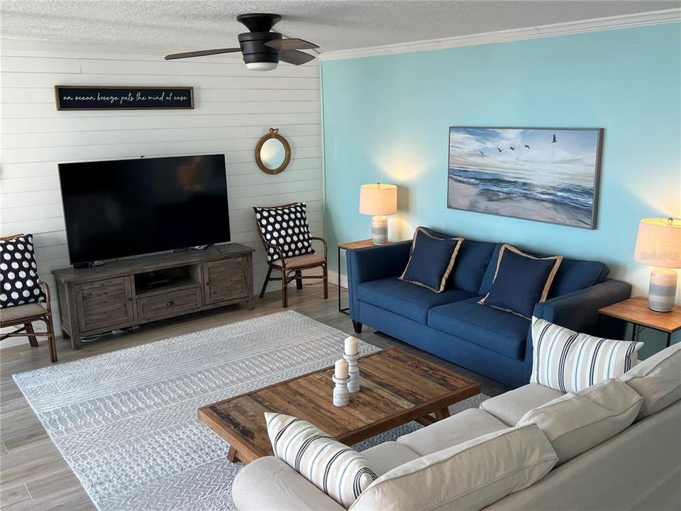 For Rent: $4,800 (2 beds, 2 baths, 1315 Square Feet)