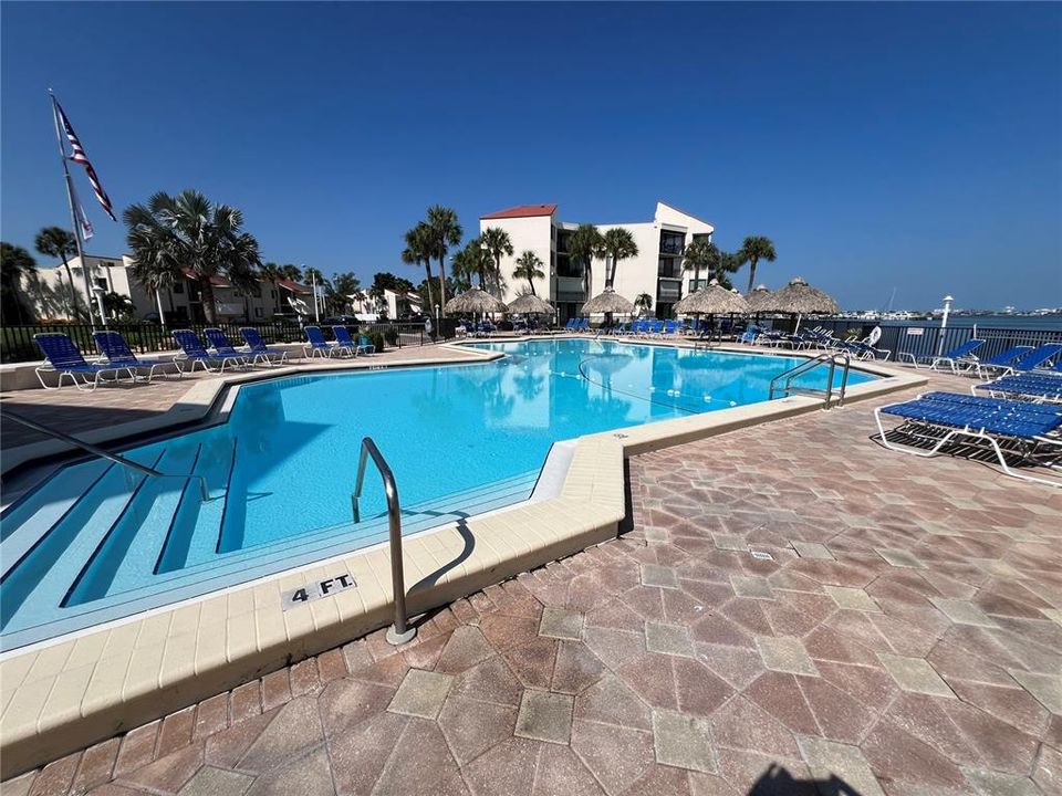 For Rent: $4,800 (2 beds, 2 baths, 1315 Square Feet)