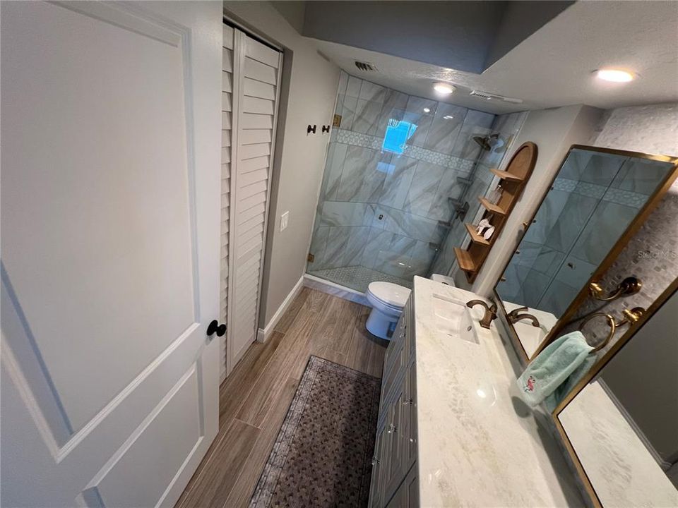 For Rent: $4,800 (2 beds, 2 baths, 1315 Square Feet)