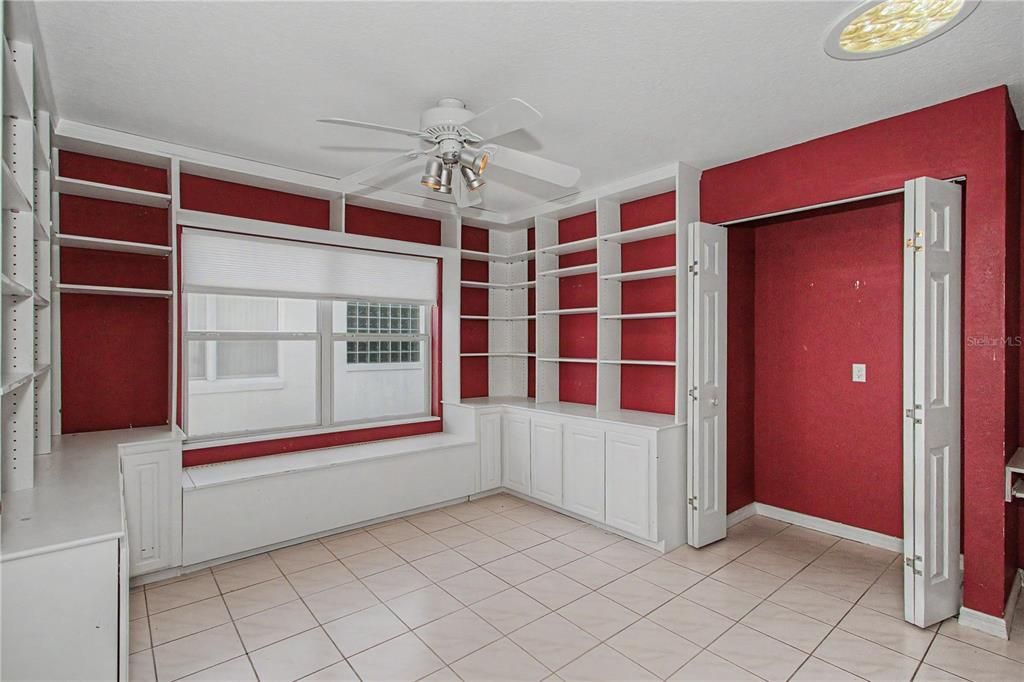 For Sale: $234,900 (3 beds, 2 baths, 1736 Square Feet)