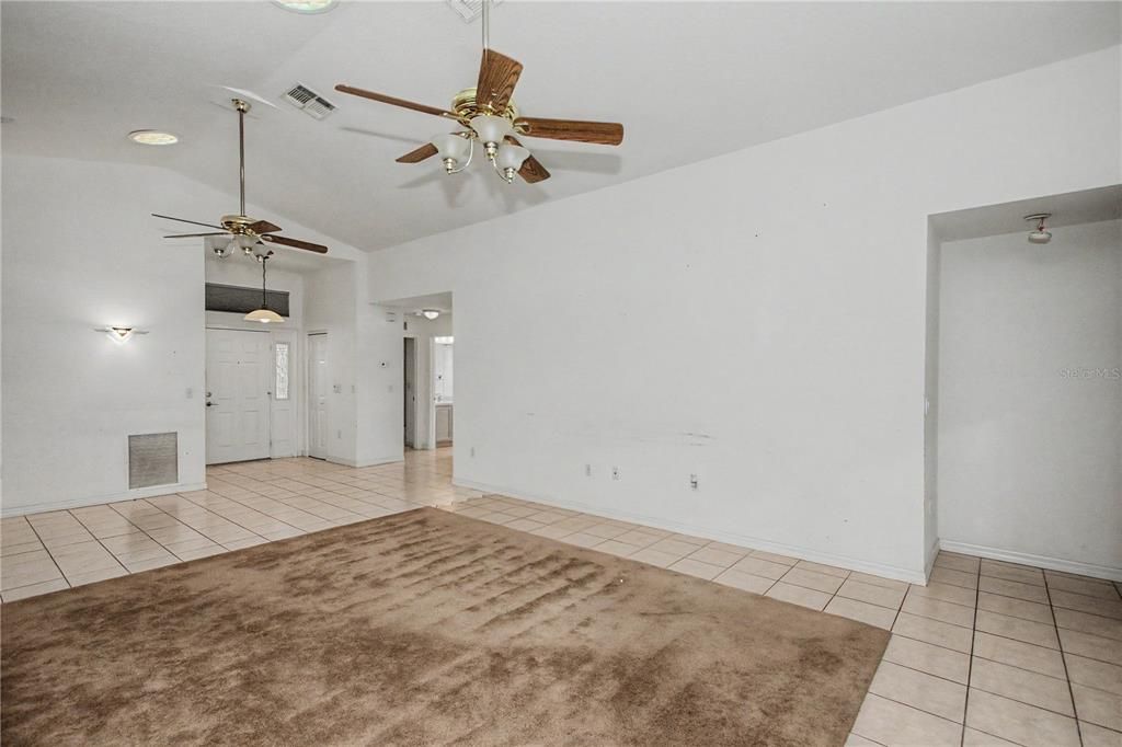 For Sale: $234,900 (3 beds, 2 baths, 1736 Square Feet)