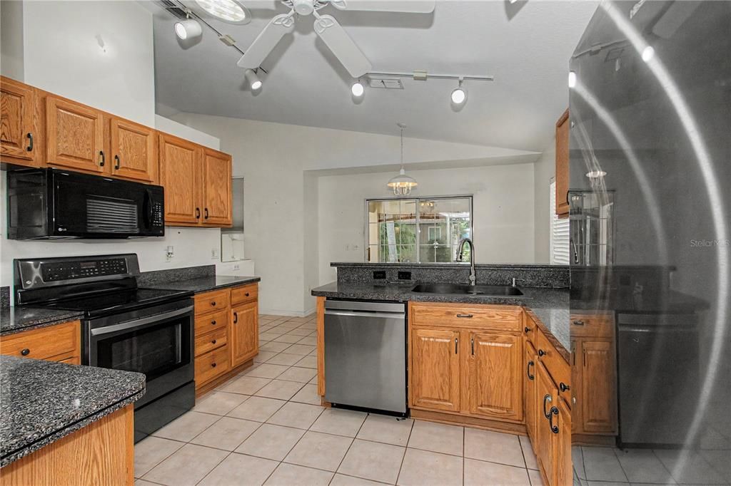 For Sale: $234,900 (3 beds, 2 baths, 1736 Square Feet)