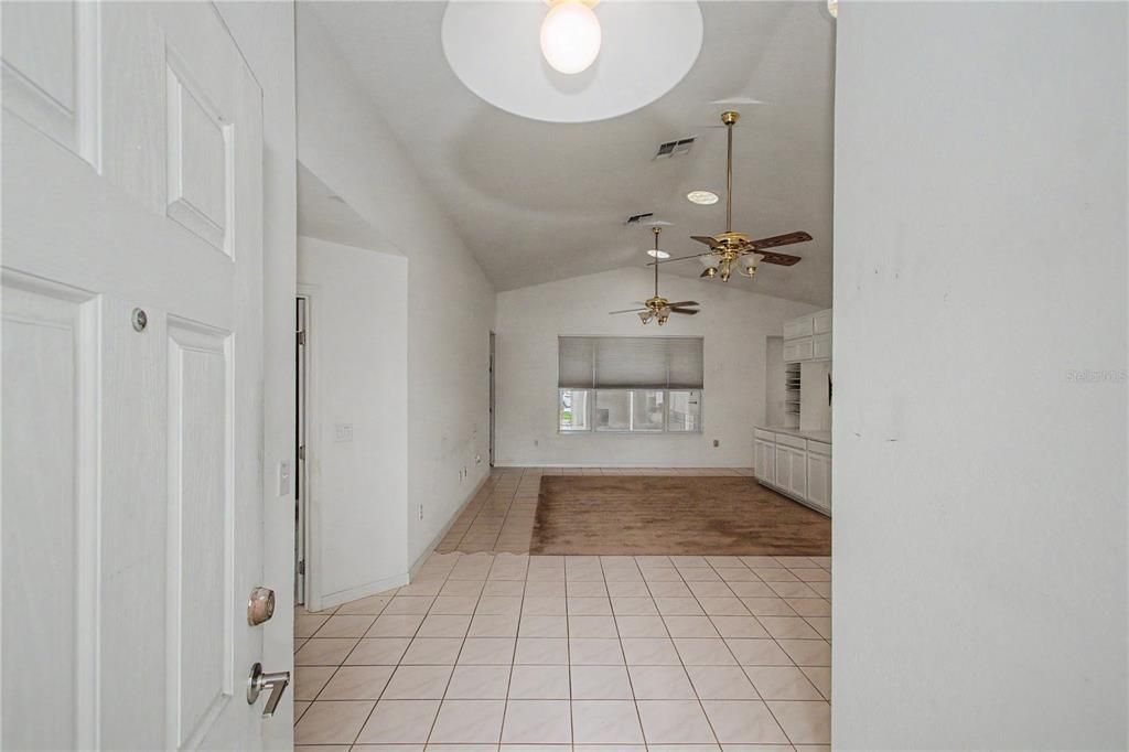 For Sale: $234,900 (3 beds, 2 baths, 1736 Square Feet)