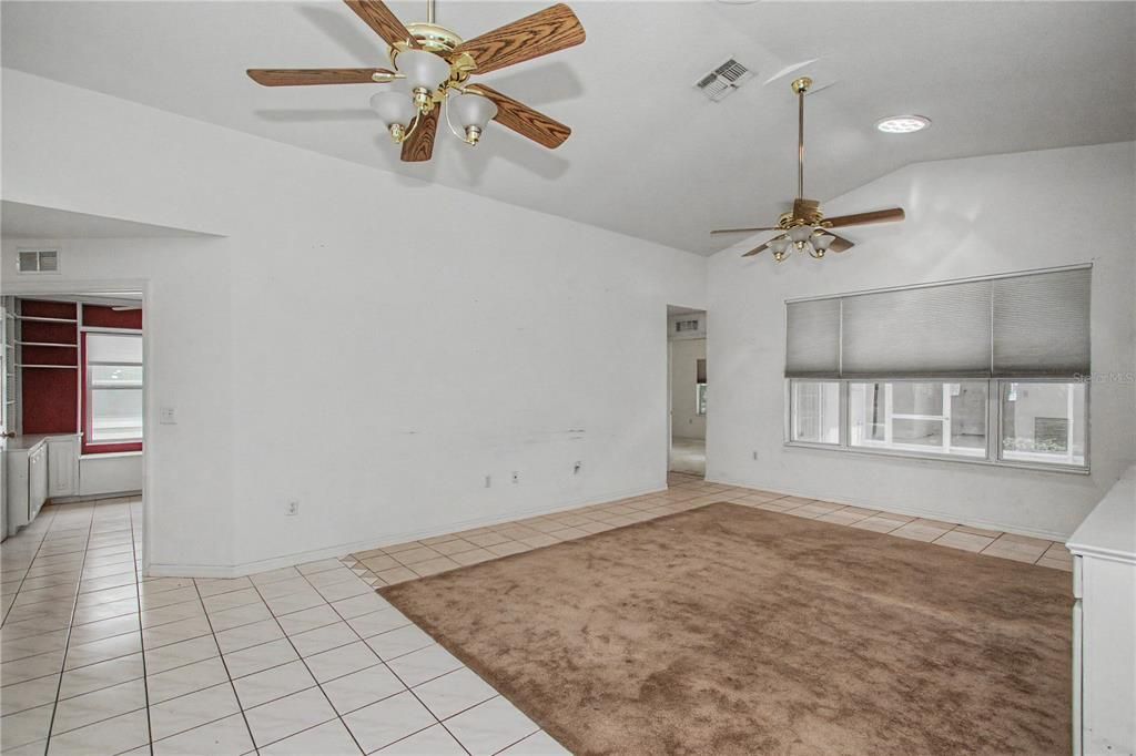 For Sale: $234,900 (3 beds, 2 baths, 1736 Square Feet)