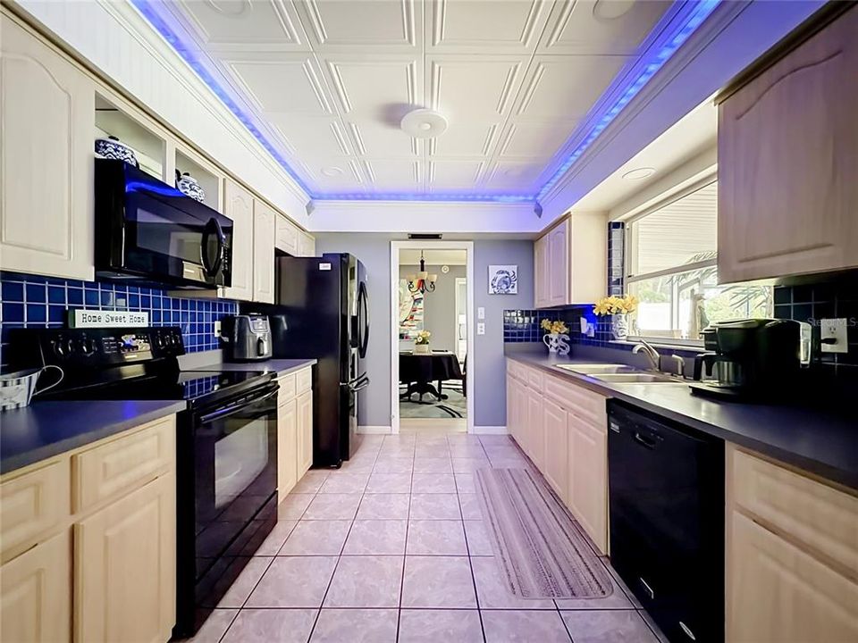 For Sale: $479,900 (3 beds, 2 baths, 1508 Square Feet)