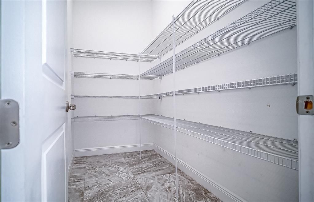На продажу: $1,950,000 (6 спален, 8 ванн, 5292 Квадратных фут)