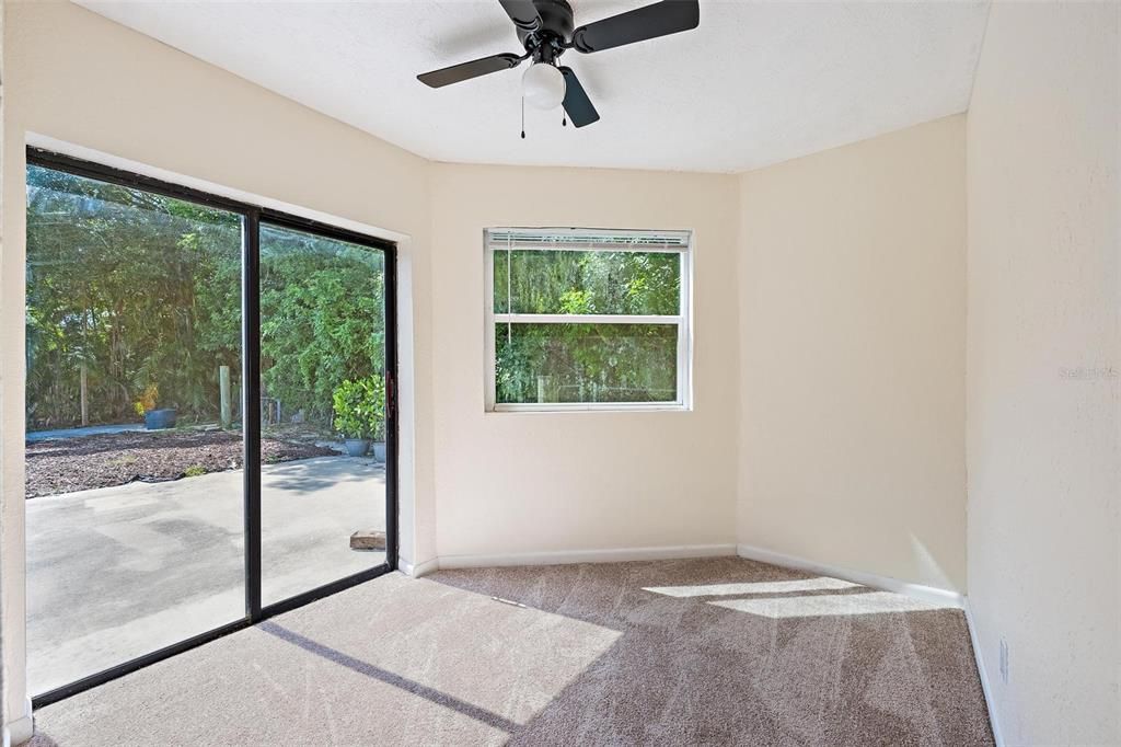 For Sale: $489,000 (4 beds, 2 baths, 1685 Square Feet)