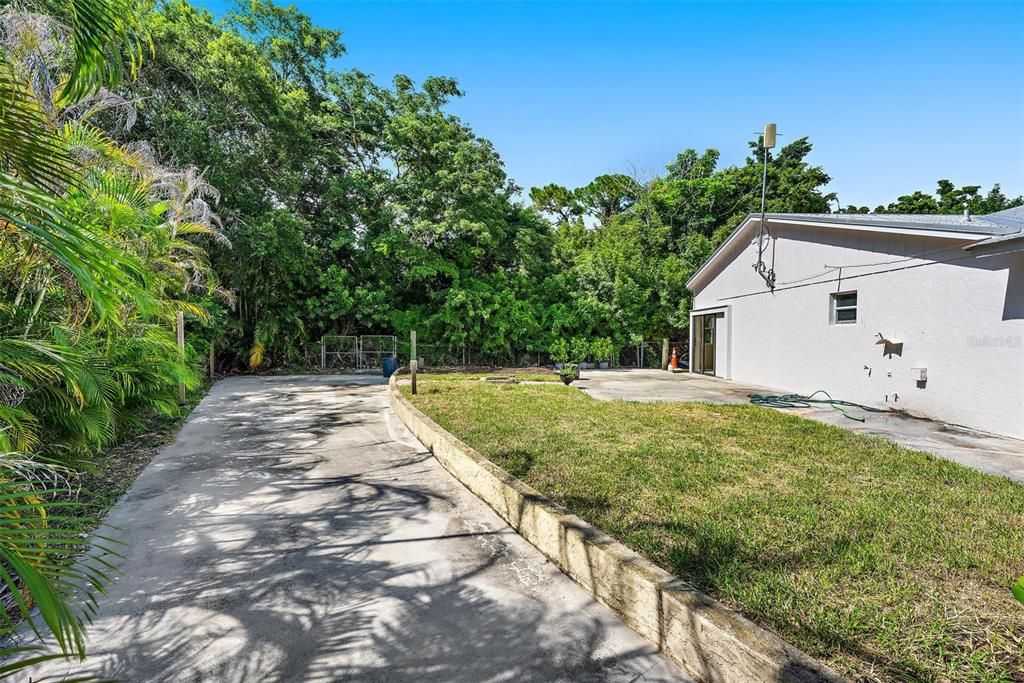 For Sale: $489,000 (4 beds, 2 baths, 1685 Square Feet)