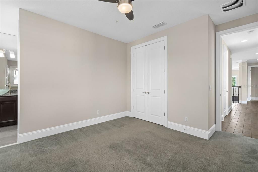 For Rent: $6,000 (5 beds, 4 baths, 4075 Square Feet)