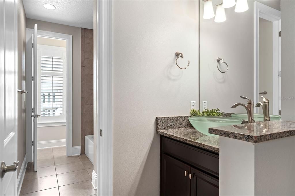 For Rent: $6,000 (5 beds, 4 baths, 4075 Square Feet)
