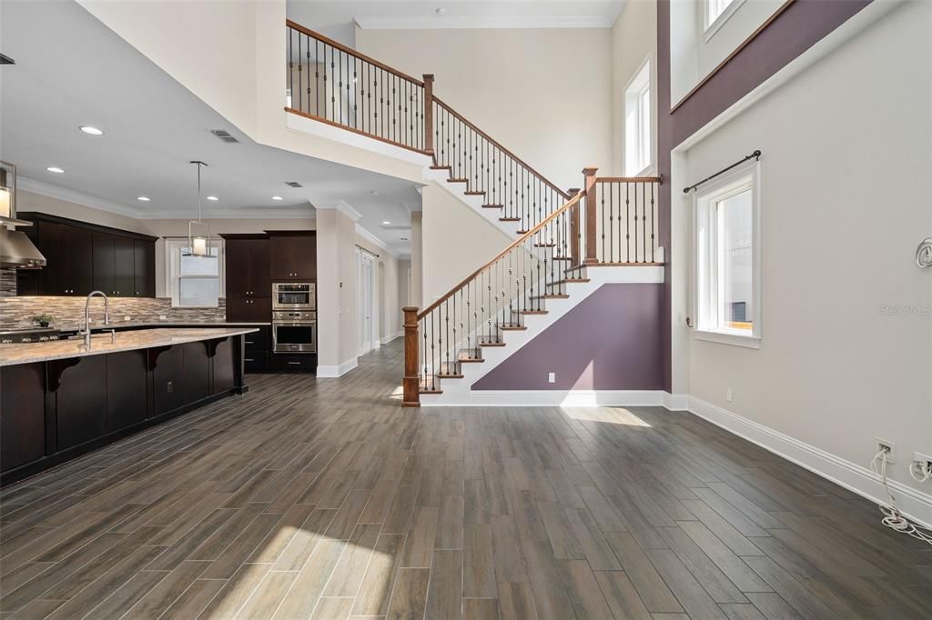 For Rent: $6,000 (5 beds, 4 baths, 4075 Square Feet)