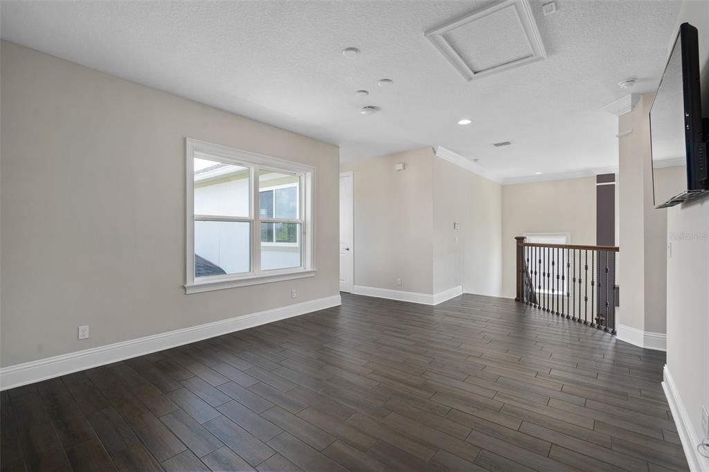 For Rent: $6,000 (5 beds, 4 baths, 4075 Square Feet)