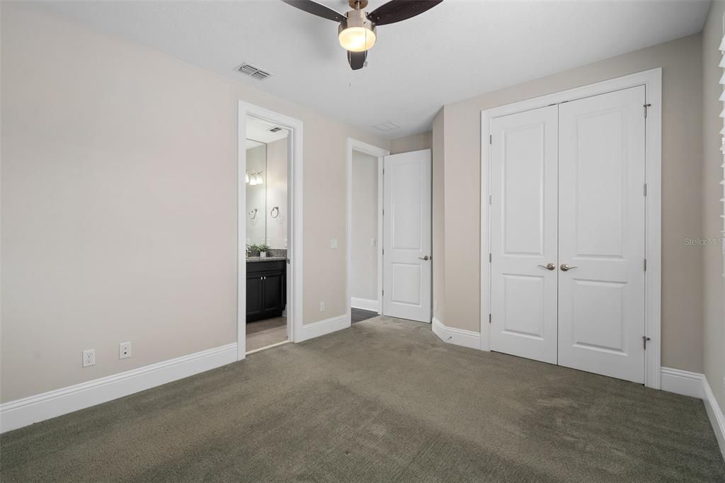 For Rent: $6,000 (5 beds, 4 baths, 4075 Square Feet)