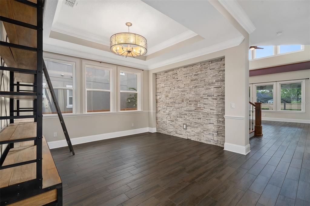 For Rent: $6,000 (5 beds, 4 baths, 4075 Square Feet)