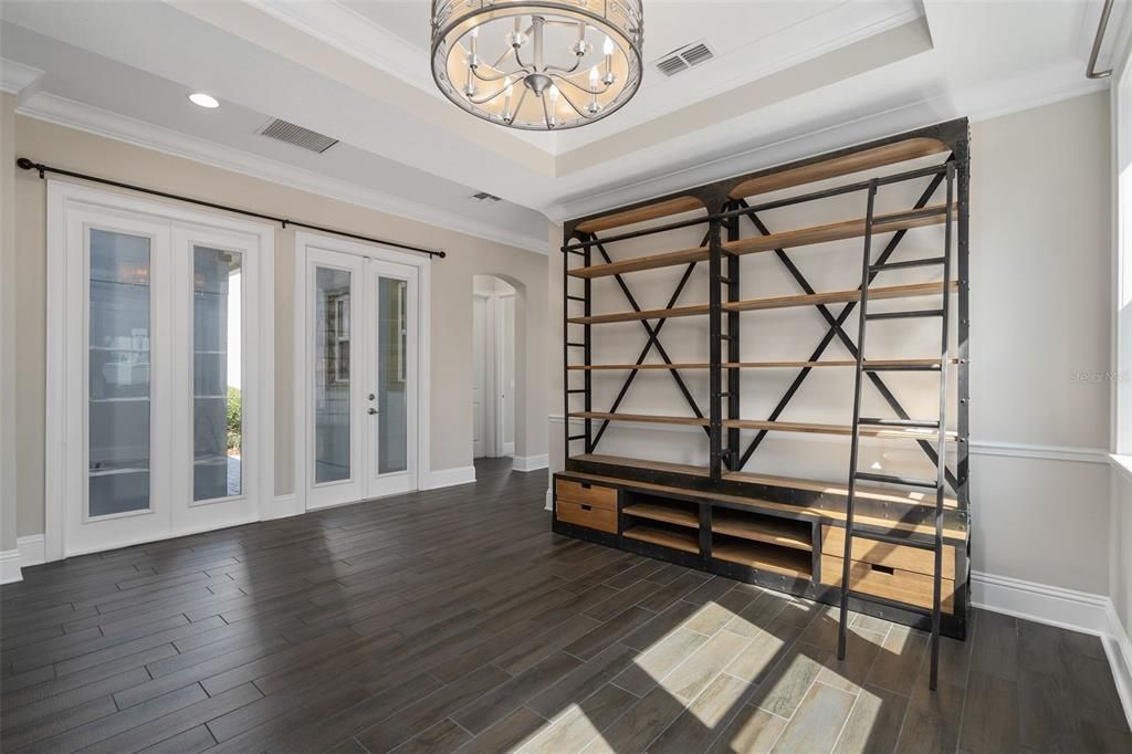 For Rent: $6,000 (5 beds, 4 baths, 4075 Square Feet)