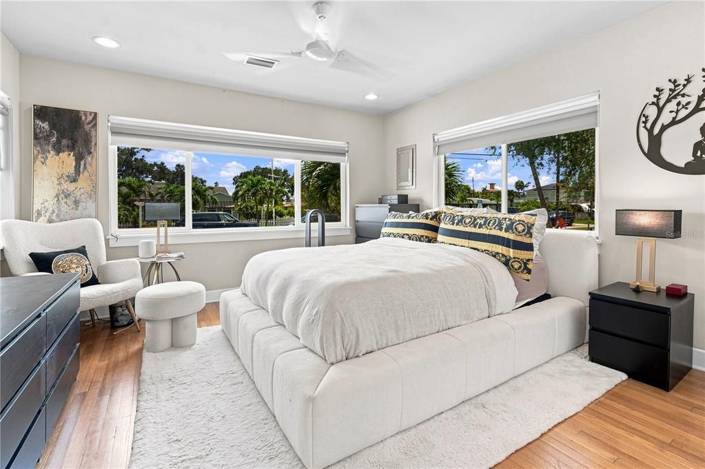 For Rent: $5,500 (3 beds, 2 baths, 1964 Square Feet)