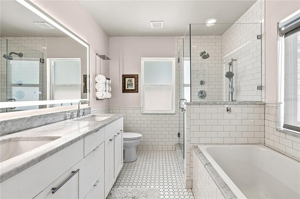 For Rent: $5,500 (3 beds, 2 baths, 1964 Square Feet)