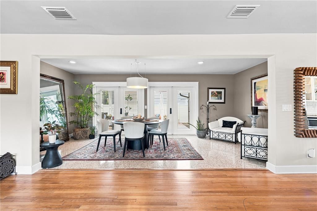 For Rent: $5,500 (3 beds, 2 baths, 1964 Square Feet)