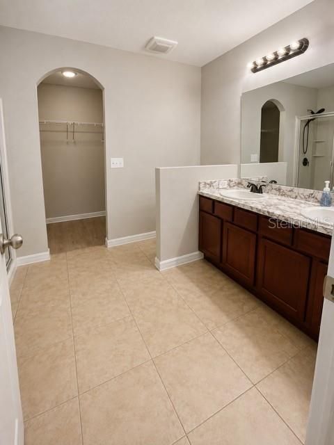 For Sale: $264,999 (3 beds, 2 baths, 1380 Square Feet)