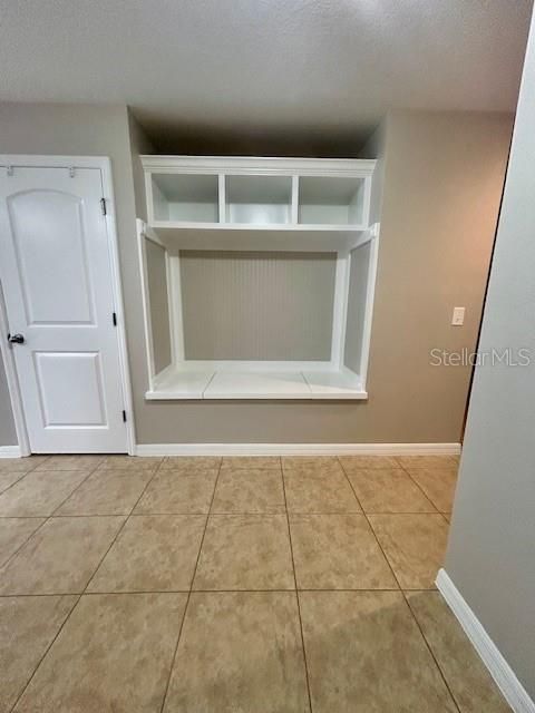 For Sale: $264,999 (3 beds, 2 baths, 1380 Square Feet)