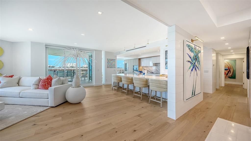 For Sale: $5,295,000 (3 beds, 3 baths, 2880 Square Feet)