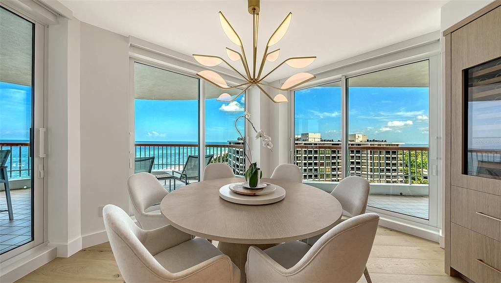 For Sale: $5,295,000 (3 beds, 3 baths, 2880 Square Feet)