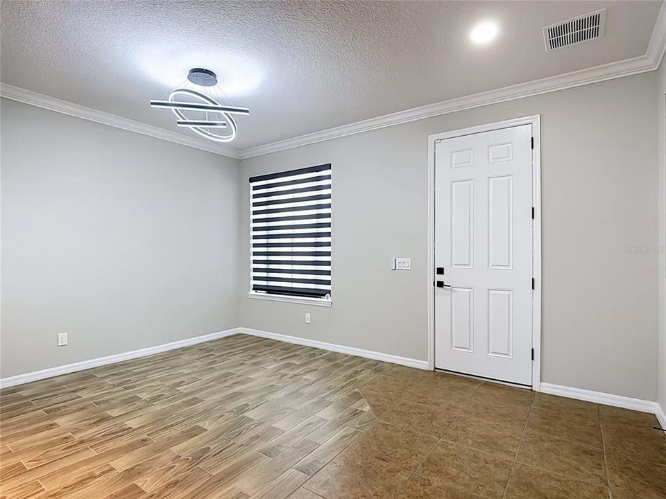For Sale: $625,000 (4 beds, 3 baths, 2211 Square Feet)