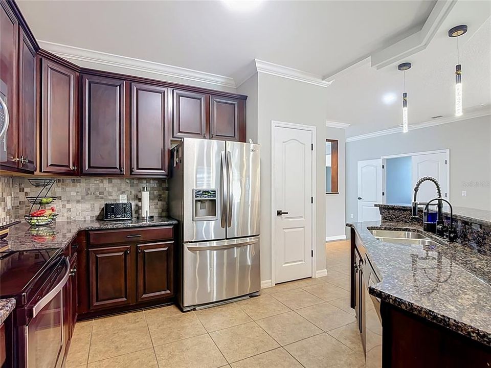 For Sale: $625,000 (4 beds, 3 baths, 2211 Square Feet)