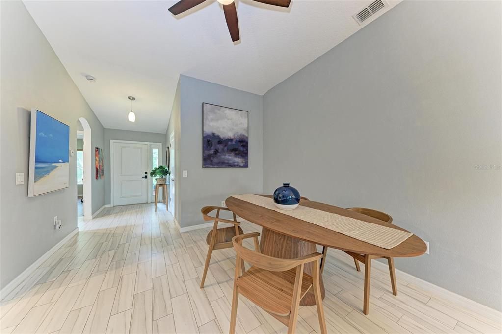 Activo con contrato: $375,000 (2 camas, 2 baños, 1524 Pies cuadrados)