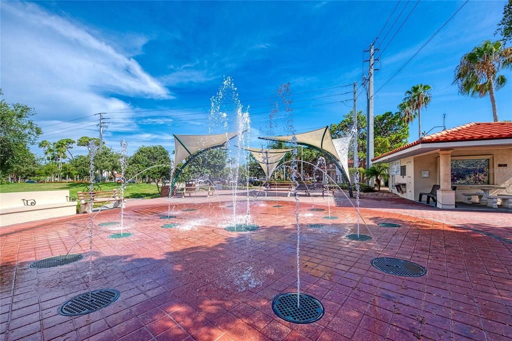 Activo con contrato: $375,000 (2 camas, 2 baños, 1524 Pies cuadrados)