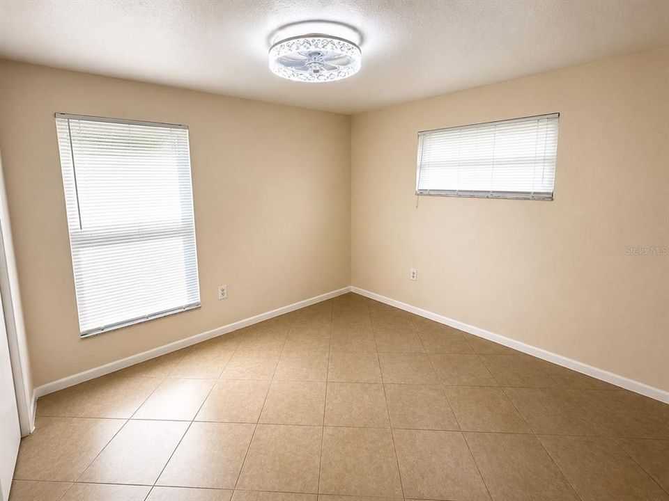 For Rent: $1,500 (2 beds, 1 baths, 770 Square Feet)