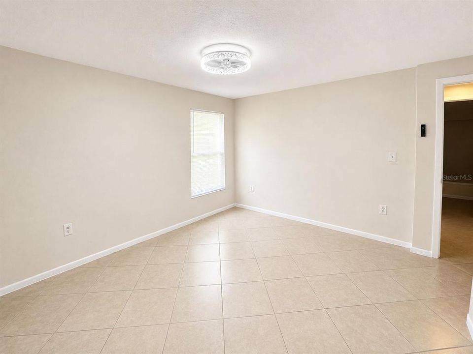 For Rent: $1,500 (2 beds, 1 baths, 770 Square Feet)