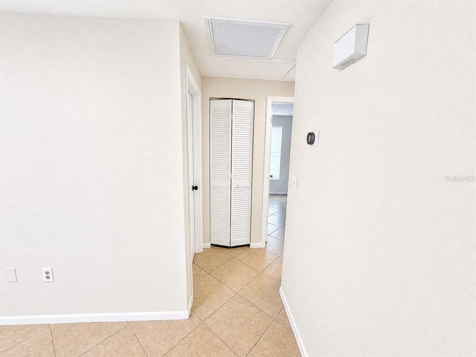 For Rent: $1,500 (2 beds, 1 baths, 770 Square Feet)