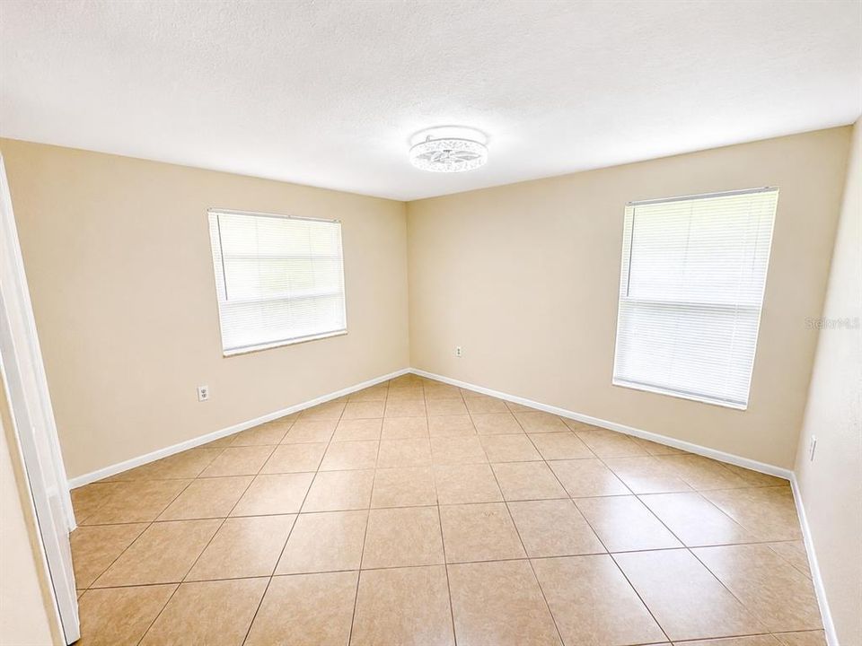 For Rent: $1,500 (2 beds, 1 baths, 770 Square Feet)