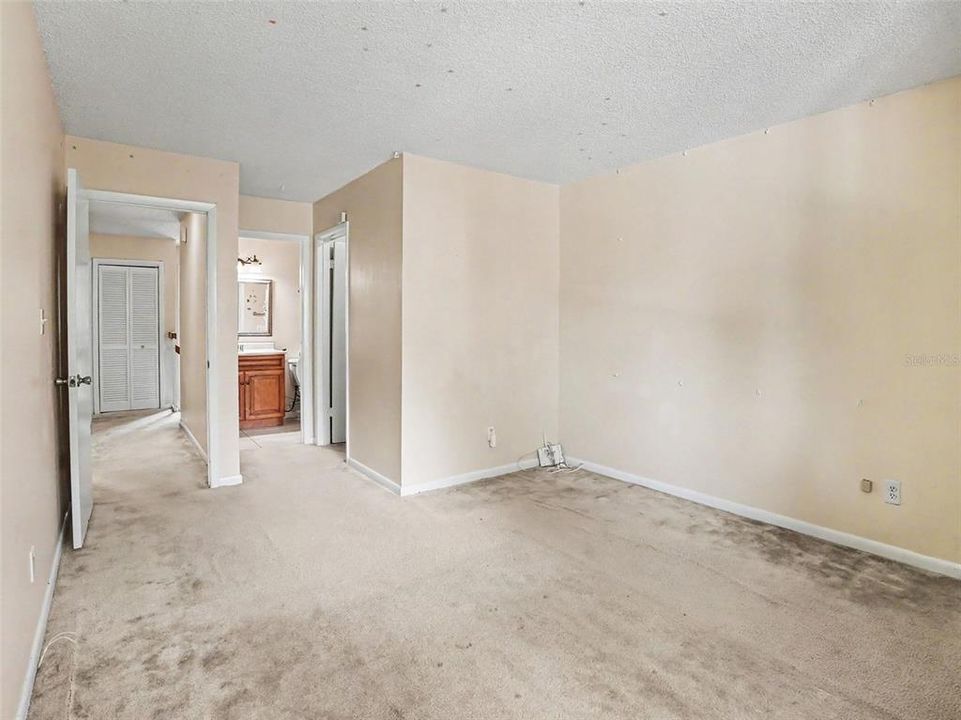 For Sale: $219,000 (2 beds, 2 baths, 1529 Square Feet)