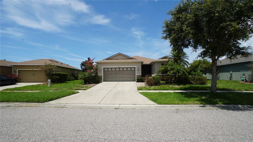 For Sale: $309,000 (3 beds, 2 baths, 1880 Square Feet)