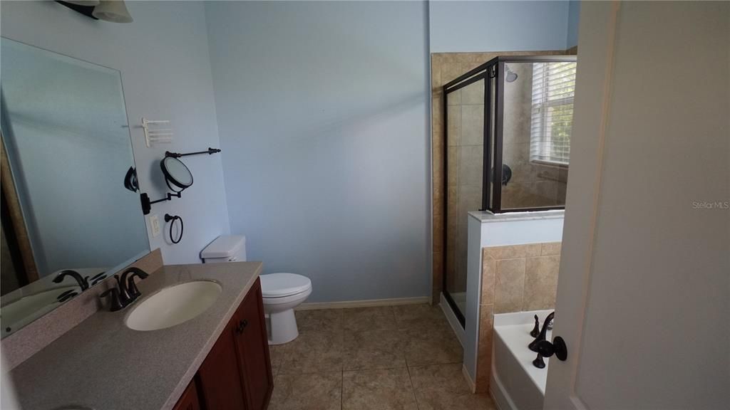 For Sale: $309,000 (3 beds, 2 baths, 1880 Square Feet)