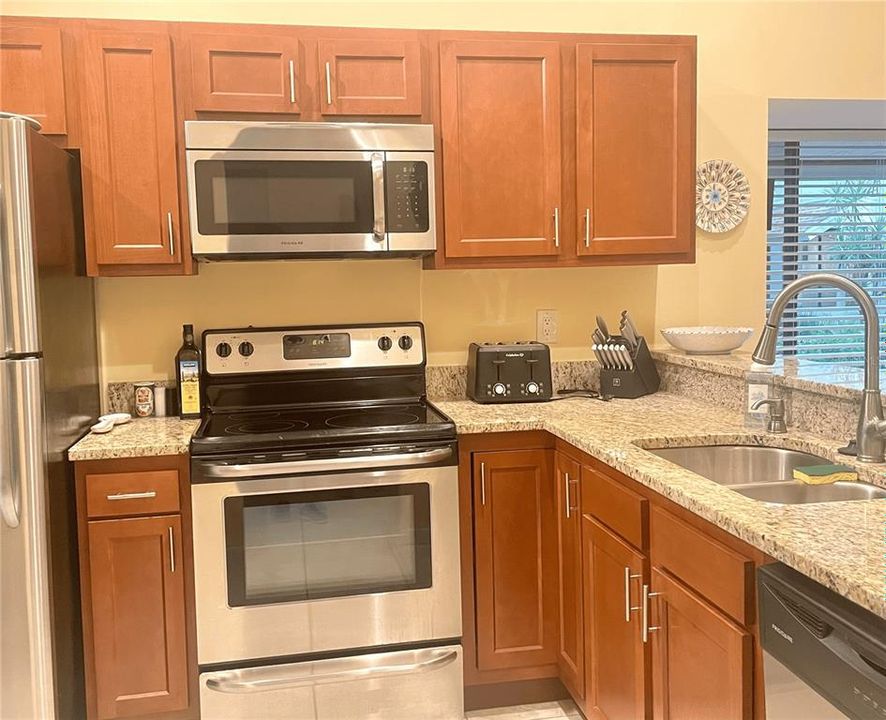 For Rent: $3,800 (2 beds, 2 baths, 1080 Square Feet)