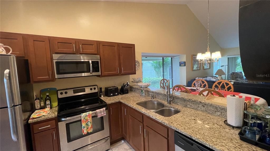 For Rent: $3,800 (2 beds, 2 baths, 1080 Square Feet)