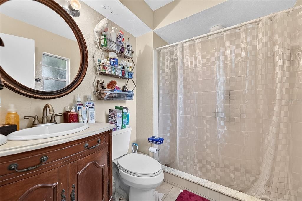 For Sale: $299,995 (3 beds, 2 baths, 1176 Square Feet)