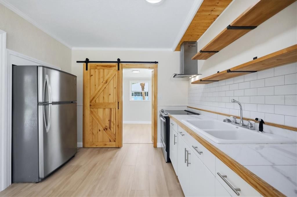For Rent: $1,850 (2 beds, 2 baths, 901.2 Square Feet)